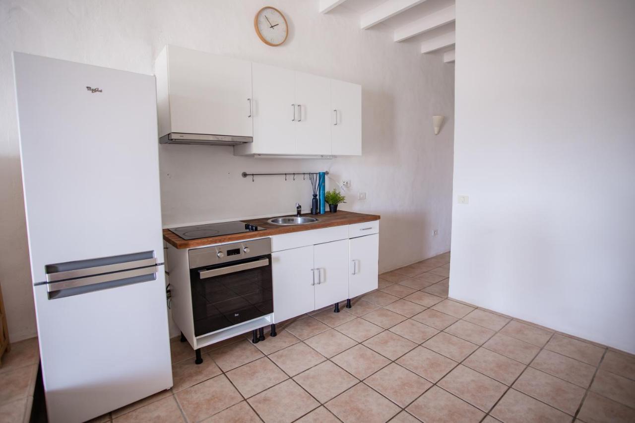 Zarah'S Place “ Ocean” Appartement Sardina Buitenkant foto